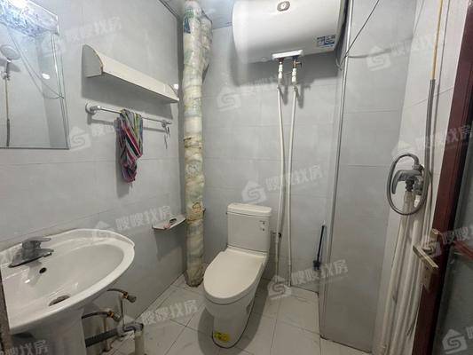 龙岸清华2室1厅1卫85㎡
