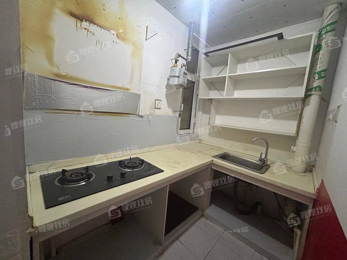 龙岸清华2室1厅1卫85㎡