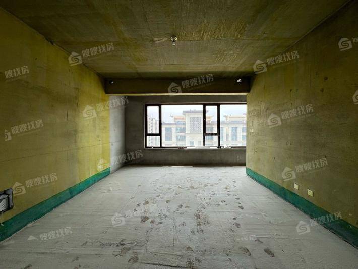 颐和荣盛华府（北区）3室2厅2卫138㎡