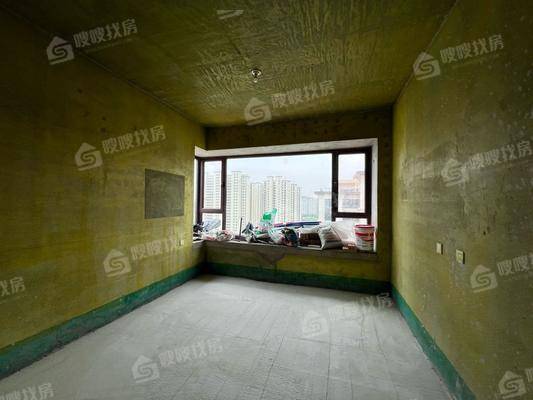 颐和荣盛华府（北区）3室2厅2卫138㎡