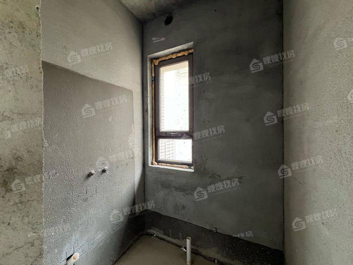 颐和荣盛华府（北区）3室2厅2卫138㎡