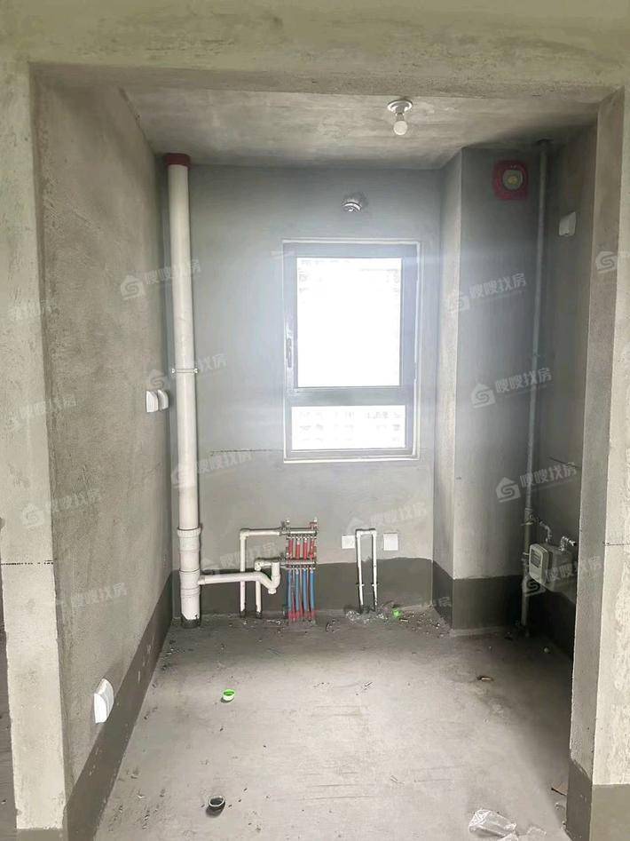 中梁观沧海3室2厅2卫122㎡