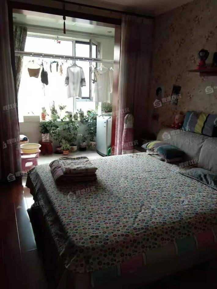 皇家壹里（B区）3室2厅2卫92㎡