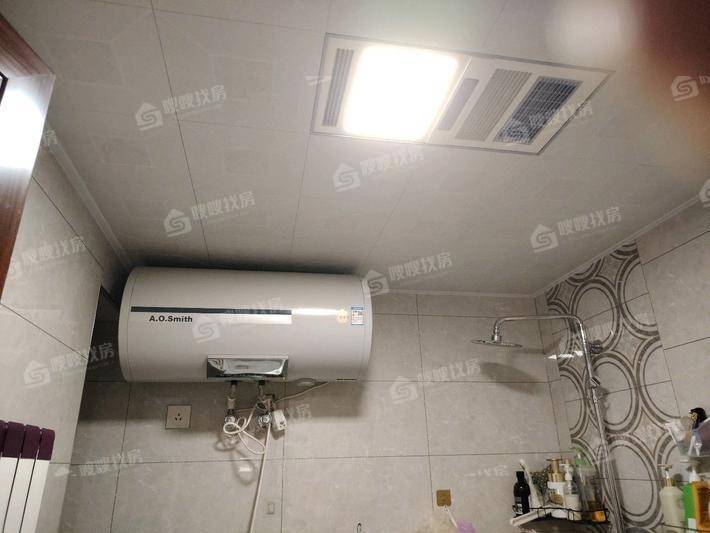 荣盛香堤荣府3室2厅2卫120㎡