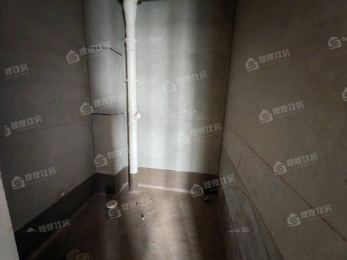 荣盛名邸3室2厅2卫134㎡