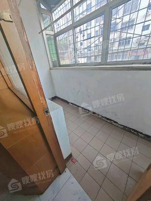 粮局小区3室2厅1卫114㎡