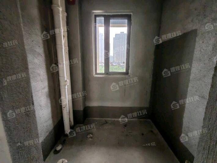 吾悦华府3室2厅2卫123㎡
