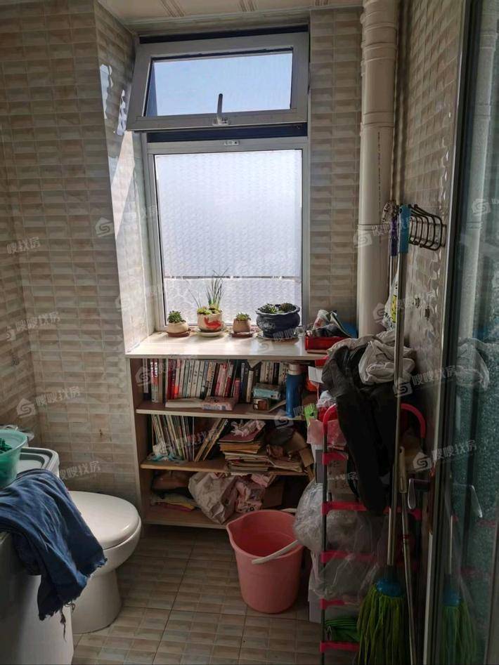 凤凰城（C区）3室2厅2卫135㎡
