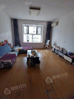 龙岸清华3室2厅2卫130㎡