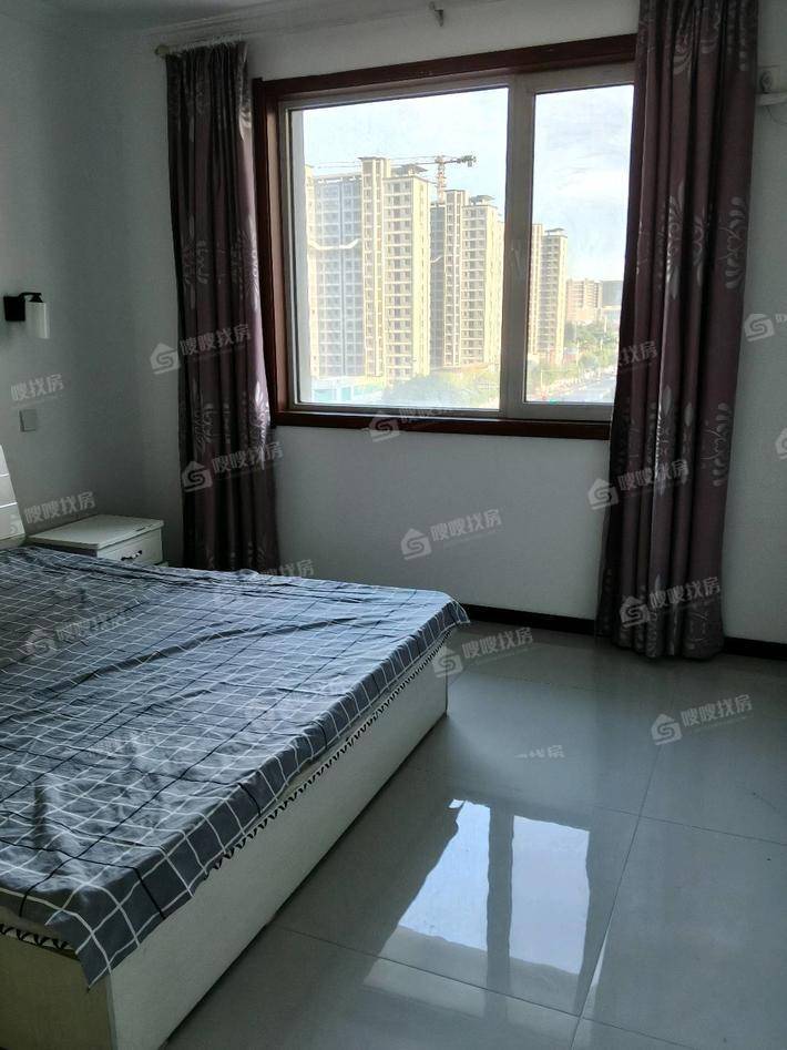万泰丽景东区3室2厅2卫132㎡