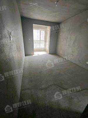 三里家园3室2厅2卫132㎡
