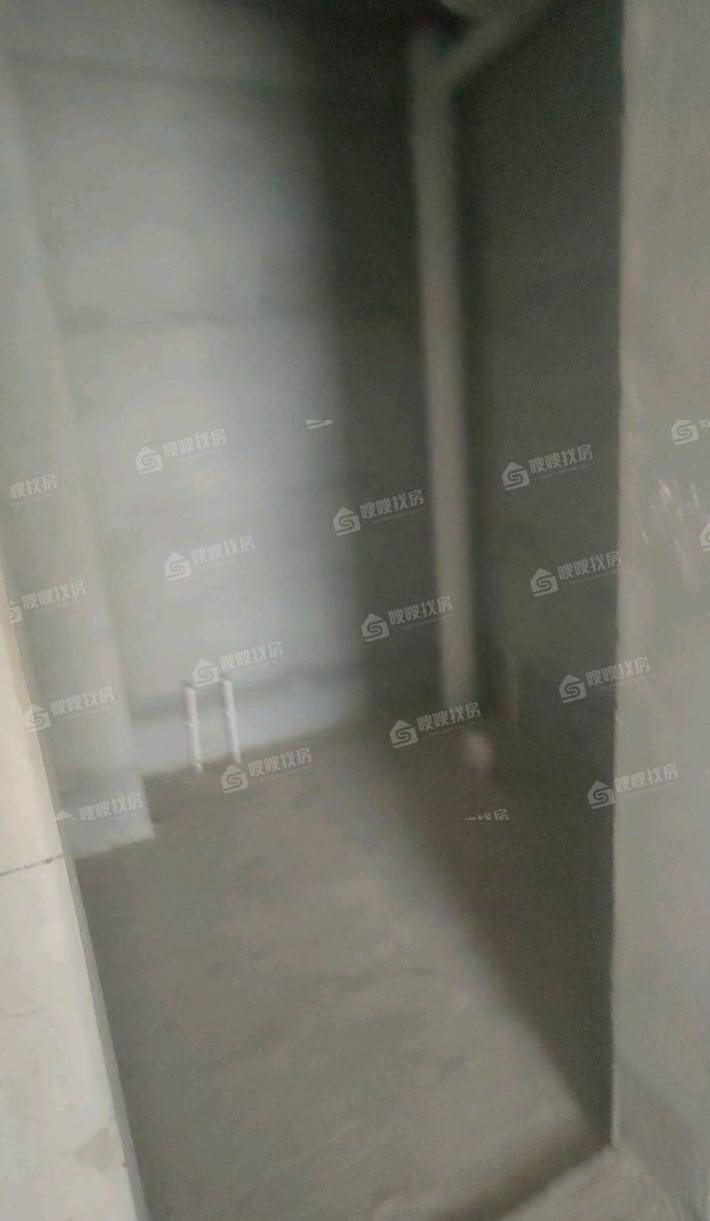 三里家园3室2厅2卫132㎡