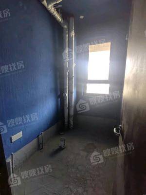 一世界书香华府3室2厅2卫136㎡