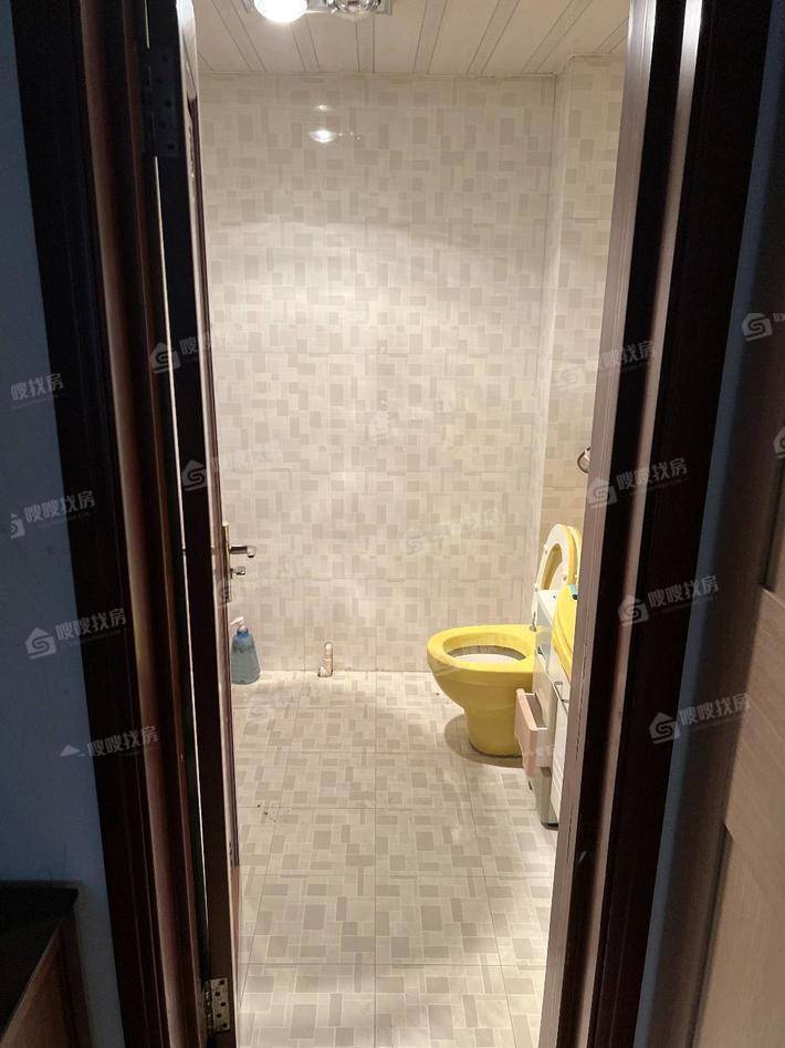 天成首府4室2厅3卫171㎡