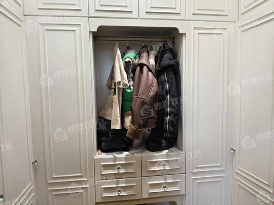 皇家壹里（A区）4室2厅3卫193㎡