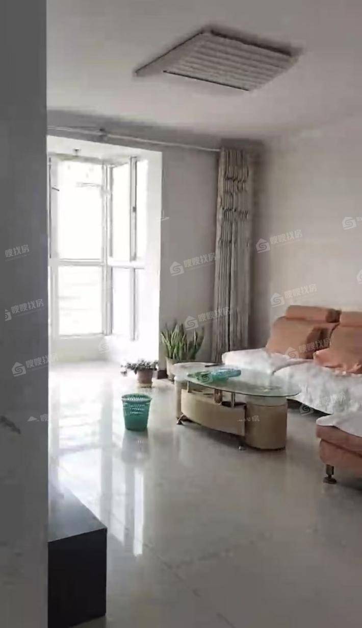 盛泽城市花园3室2厅2卫125㎡