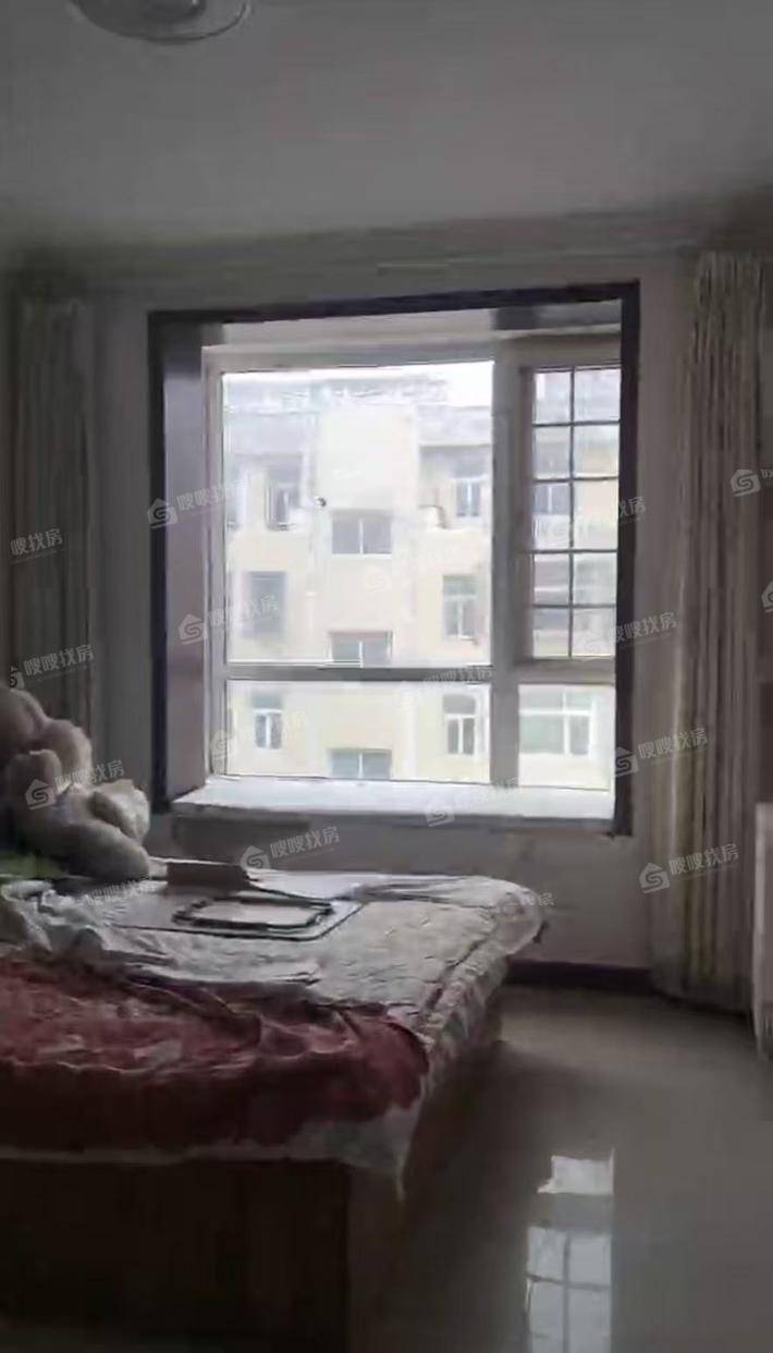盛泽城市花园3室2厅2卫125㎡