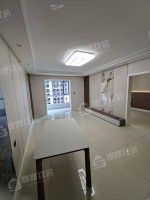 金域华城（金茂府）3室2厅1卫109㎡