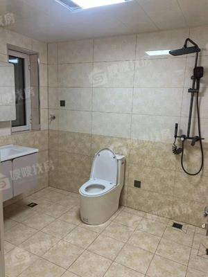 天成明月洲东区4室2厅2卫138㎡