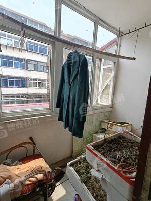地铁宿舍（千童北大道）3室1厅1卫84㎡