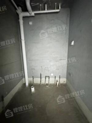 天成名著三期3室2厅2卫139㎡