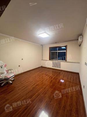 运河公安分局家属院3室2厅2卫126㎡