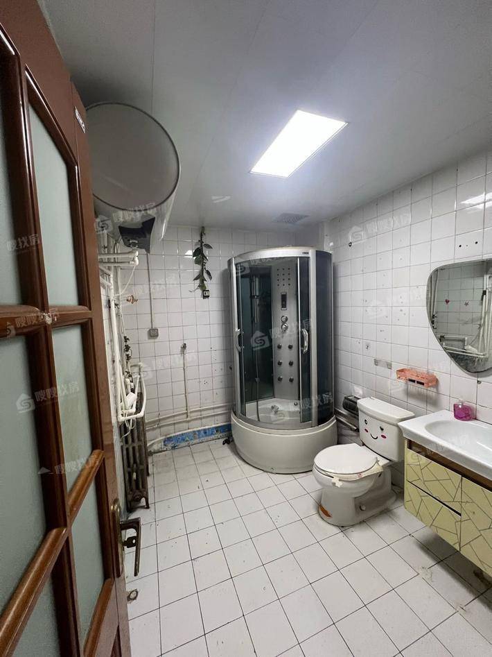 运河公安分局家属院3室2厅2卫126㎡