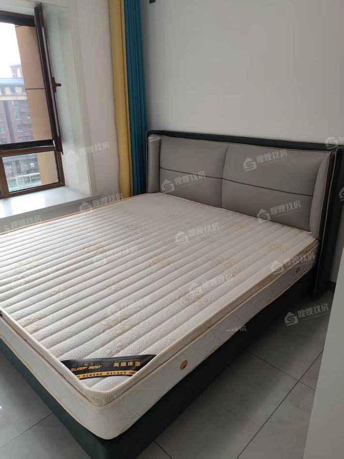 荣盛名邸3室1厅1卫120㎡