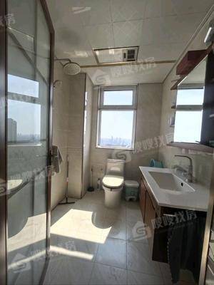 凤凰城（A区）3室2厅2卫136㎡