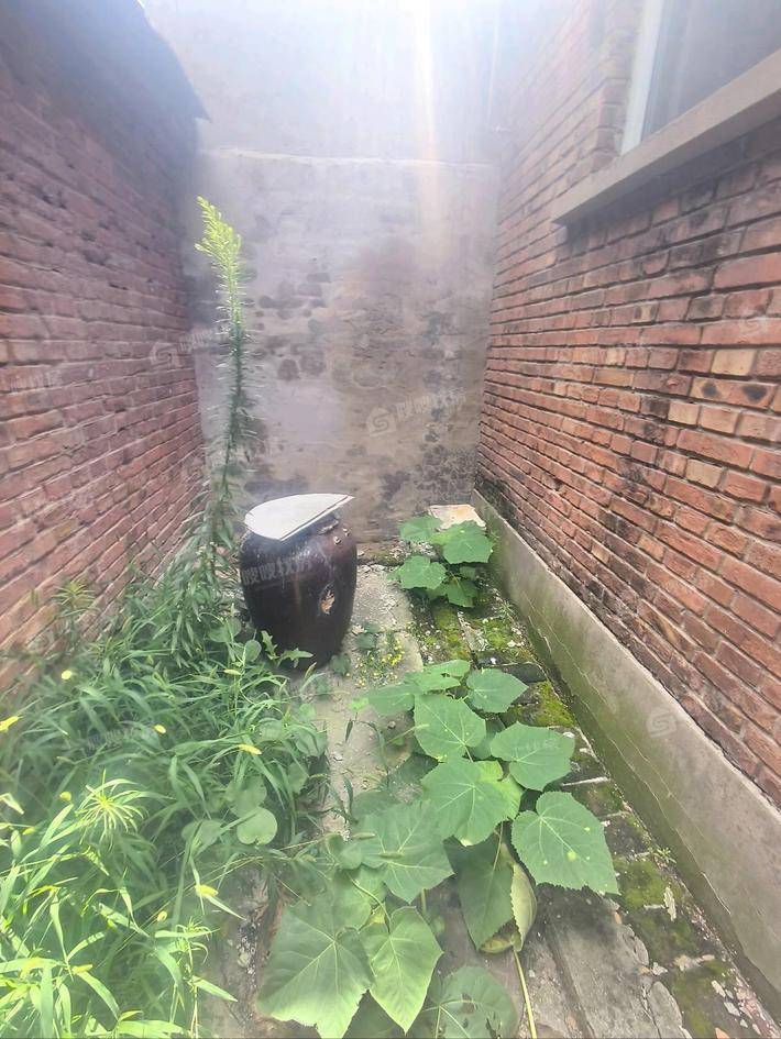 供销社宿舍（维明路）4室2厅2卫119㎡