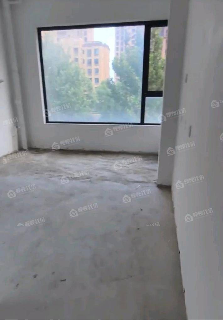 天成岭秀岭贤府4室2厅3卫178㎡