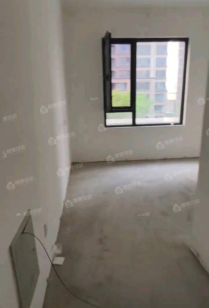 天成岭秀岭贤府4室2厅3卫178㎡
