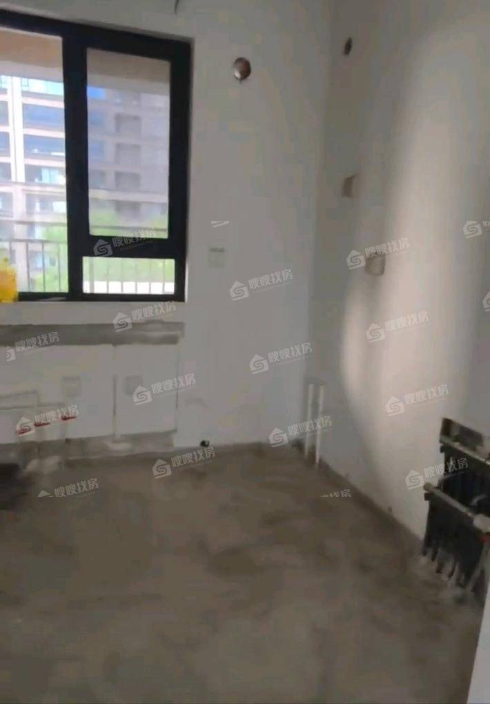 天成岭秀岭贤府4室2厅3卫178㎡