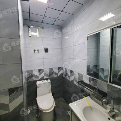 龙岸清华3室2厅2卫119㎡