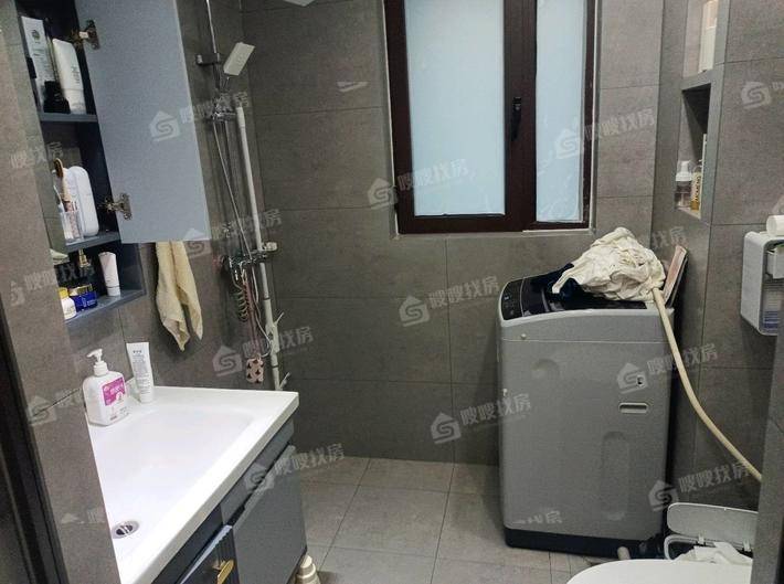 吾悦华府3室2厅2卫124㎡