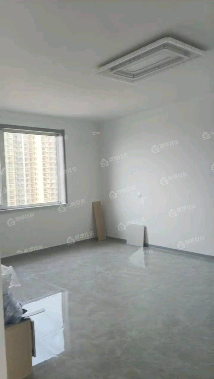 三里家园3室1厅1卫116㎡