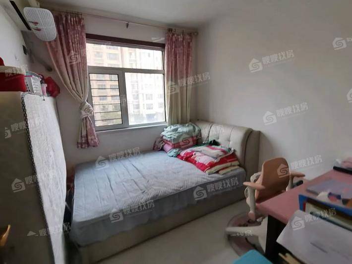 紫御华府3室2厅2卫120㎡