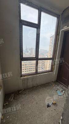 御河新城东区5室2厅2卫214㎡