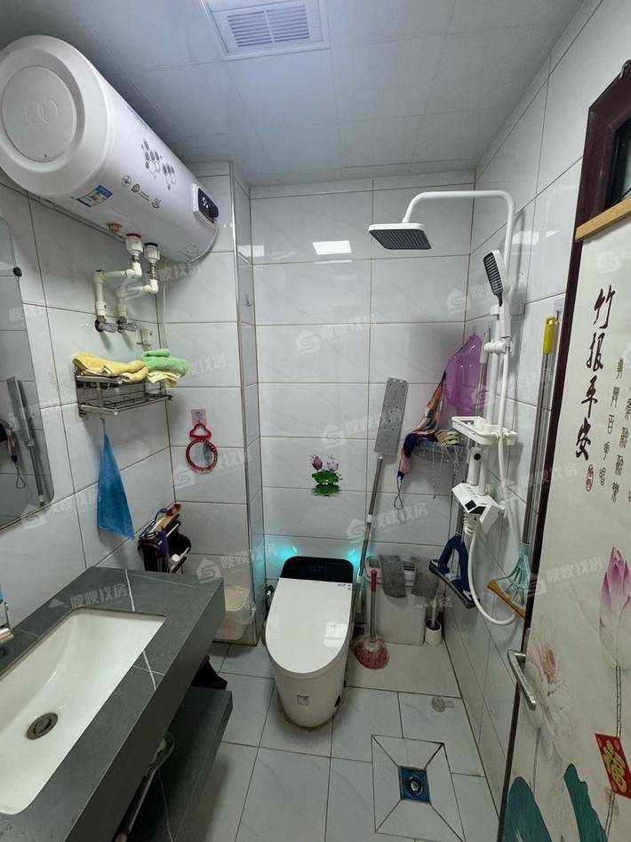 龙岸清华2室1厅1卫90㎡