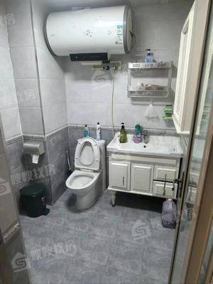 众和凤凰城3室2厅1卫122㎡