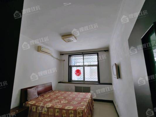 县广播局宿舍(县礼堂附近)3室2厅1卫97㎡