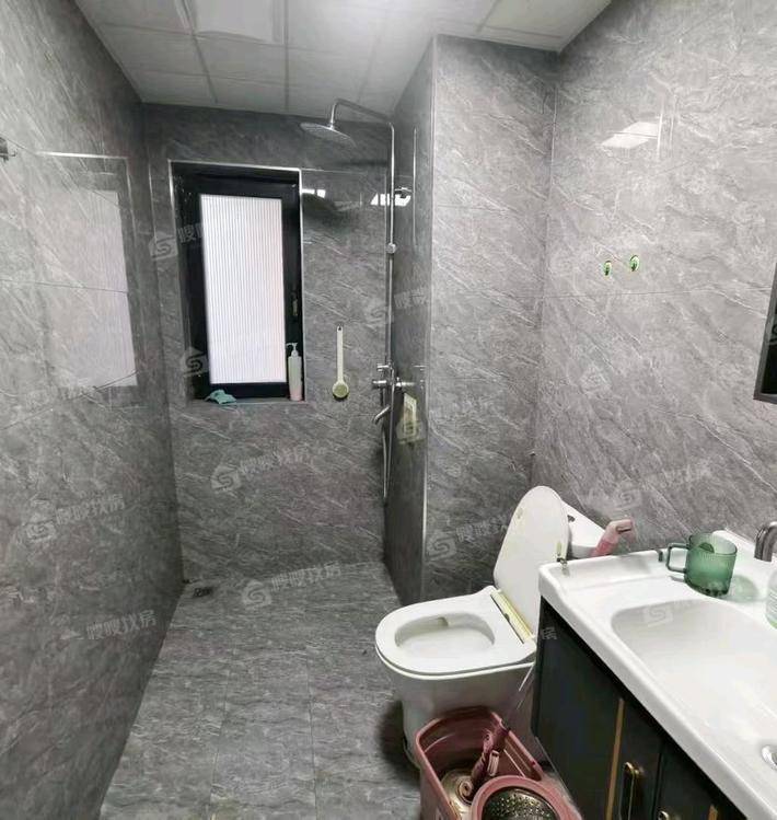 保利罗兰春天3室2厅1卫113㎡