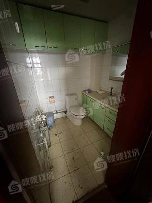 嘉福园小区3室2厅2卫126㎡