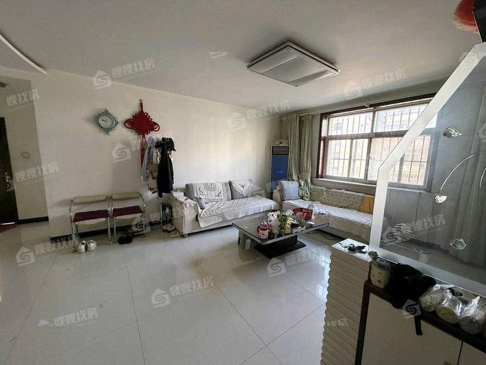 嘉福园小区3室2厅2卫126㎡