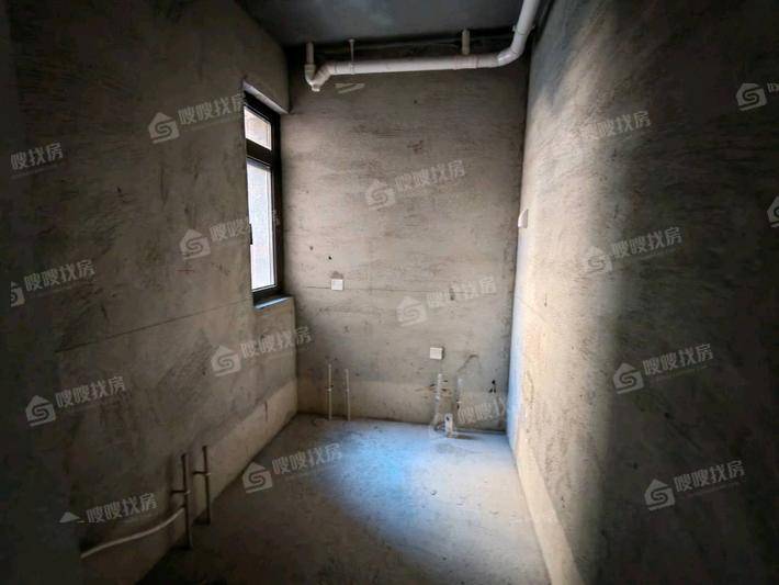 天成和悦名著西区4室2厅2卫152㎡