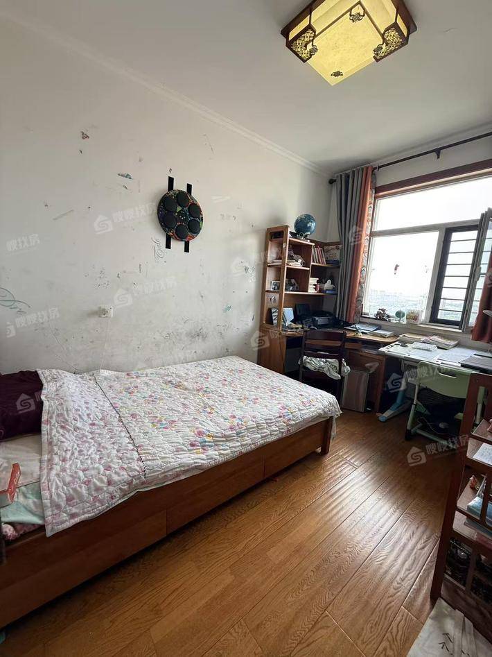 贻成御景国际3室2厅2卫139㎡