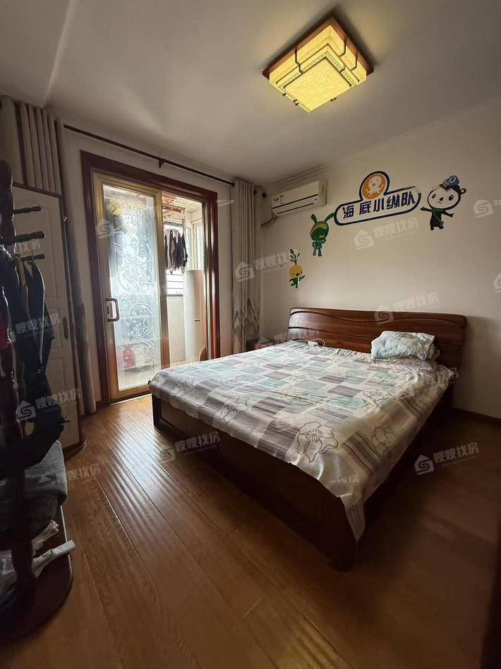 贻成御景国际3室2厅2卫139㎡