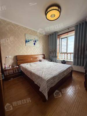 贻成御景国际3室2厅2卫139㎡