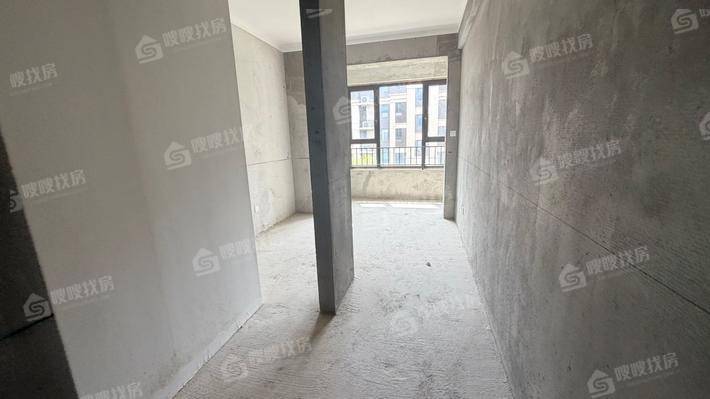 新城玺樾春秋3室2厅2卫150㎡