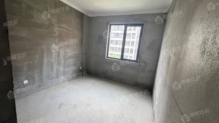 新城玺樾春秋3室2厅2卫150㎡